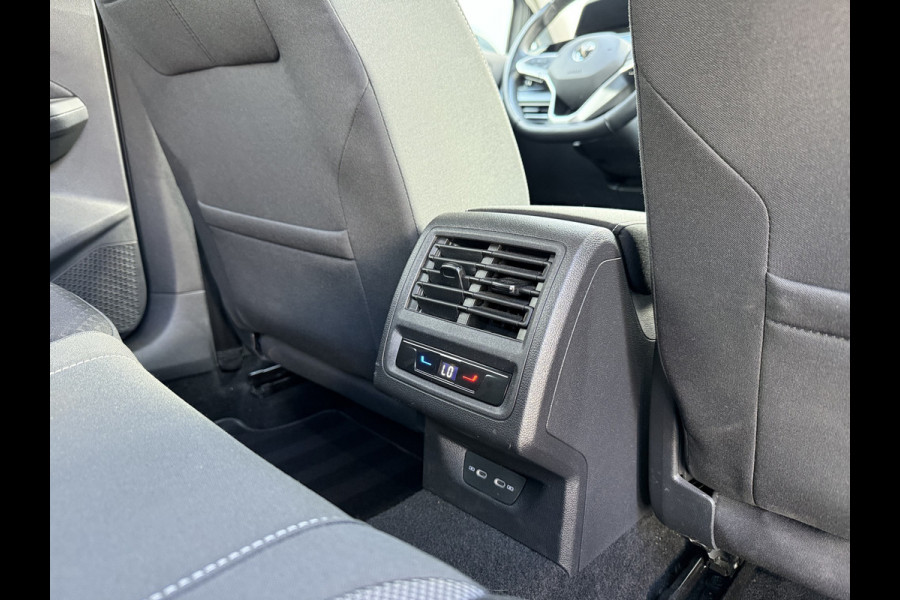 Volkswagen Golf 1.0 TSI 110pk Life | Camera | ACC | Lane | side assist