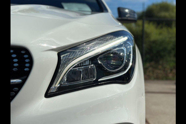 Mercedes-Benz CLA-Klasse 180 AMG-line 122 PK | Panorama dak | Dealer onderhouden | All-Season banden | Navigatie | Camera | Carplay | Parkeersensoren