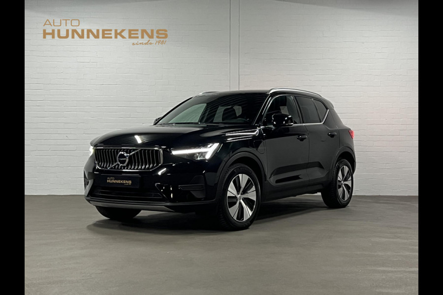Volvo XC40 1.5 T4 Plug-in hybrid Core Bright Adapt. cruise | Stuur-/stoelverwarming | Achteruitrij camera | Dode hoek assistent | Carplay