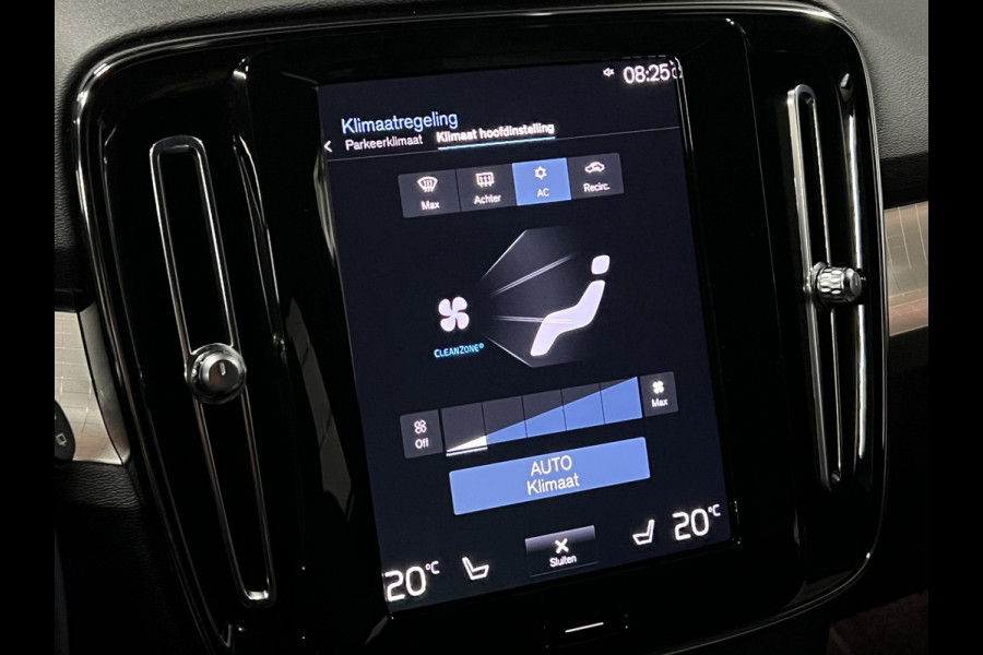 Volvo XC40 1.5 T4 Plug-in hybrid Core Bright Adapt. cruise | Stuur-/stoelverwarming | Achteruitrij camera | Dode hoek assistent | Carplay