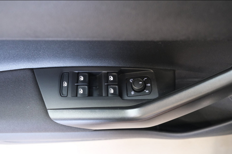 Volkswagen Polo 1.0 TSI Life Business - N.A.P. Airco, Cruise, Navi, PDC, Camera, Carplay, Virtueel display.