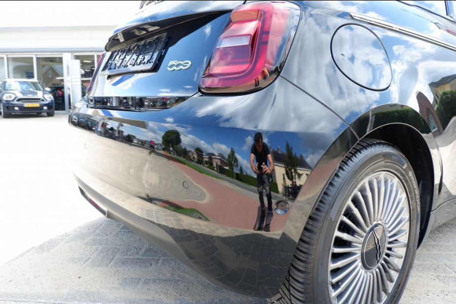 Fiat 500E 42 kWh Urban / INCL. 12mnd BOVAG