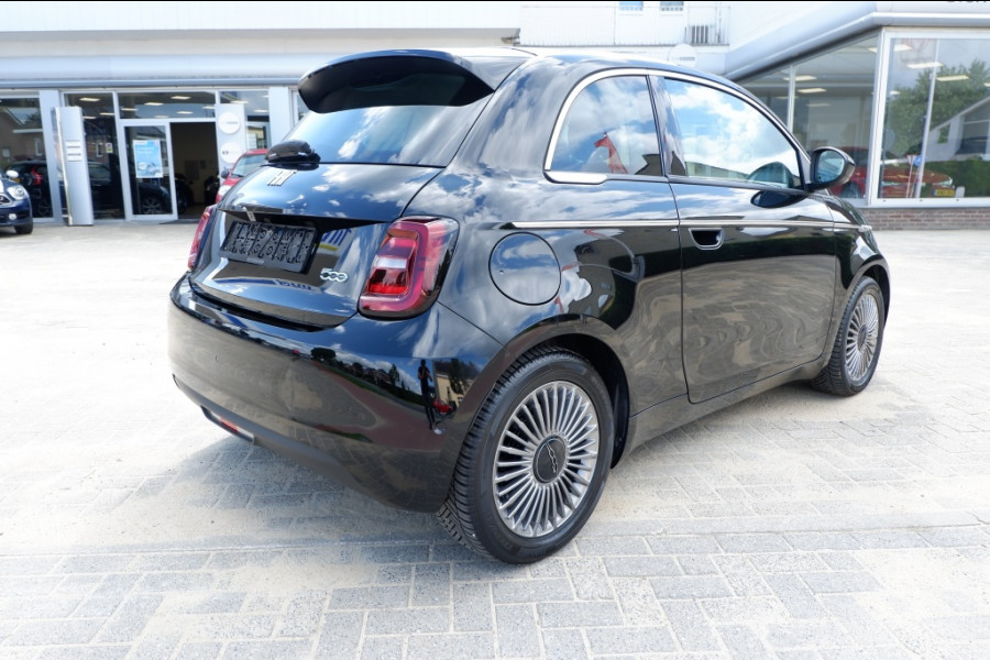 Fiat 500E 42 kWh Urban / INCL. 12mnd BOVAG