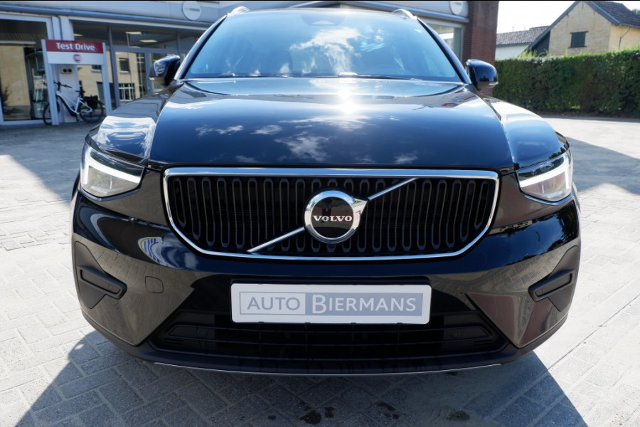 Volvo XC40 2.0 B3 Core Mild-Hybrid / INCL. Fabrieks-garantie / Verkoopklaar