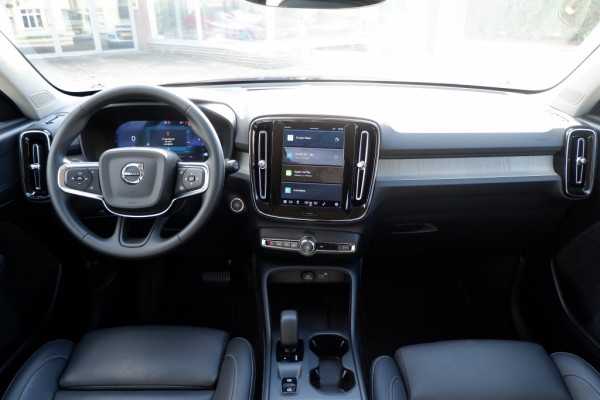 Volvo XC40 2.0 B3 Core Mild-Hybrid / INCL. Fabrieks-garantie / Verkoopklaar