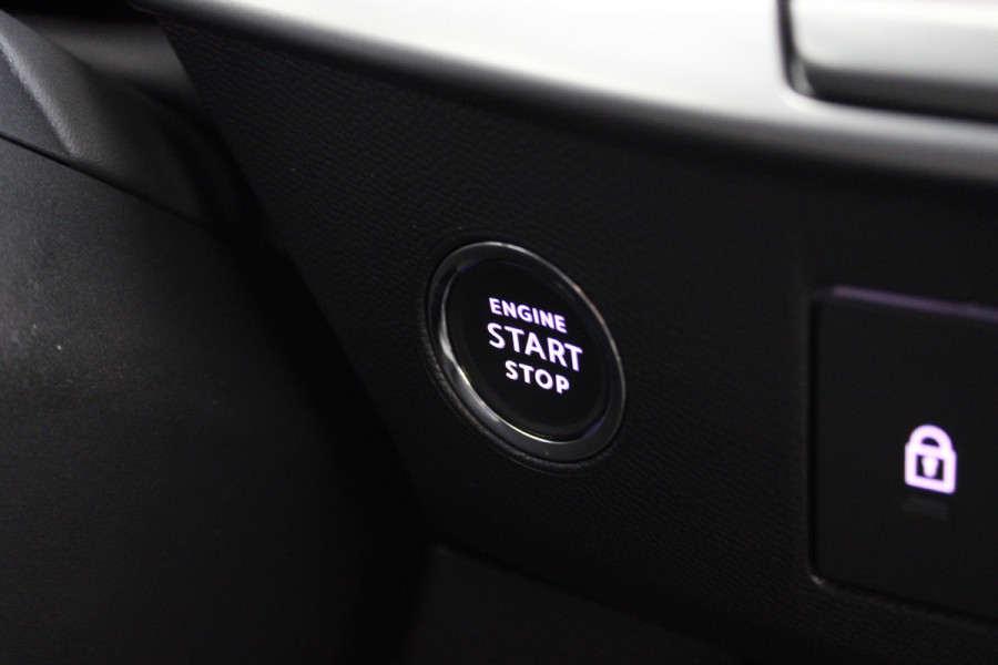 Opel Frontera 1.2 Turbo Hybrid Ultimate 5P | Keyless | Camera | Navigatie | BLIS | Winterpack