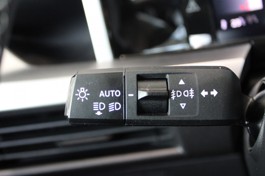 Opel Frontera 1.2 Turbo Hybrid Ultimate 5P | Keyless | Camera | Navigatie | BLIS | Winterpack