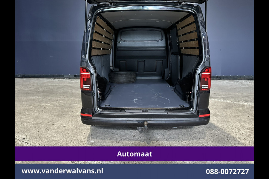 Volkswagen Transporter 2.0 TDI 200pk Automaat L2H1 Bulli inrichting Euro6 Airco | Camera | 2500kg Trekhaak | Imperiaal | Apple Carplay | LED Adaptieve Cruisecontrol, Android Auto LM Velgen, Lederen bekleding, Stoelverwarming, Parkeersensoren