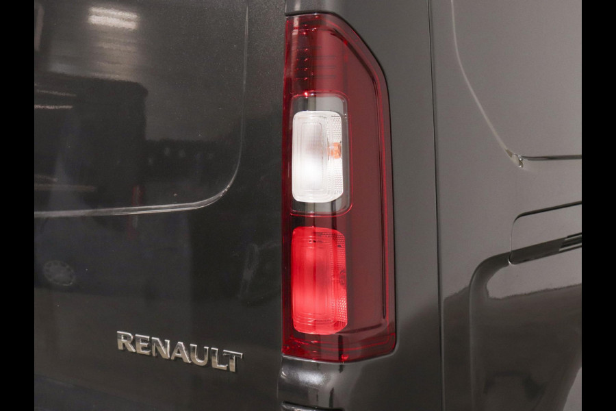 Renault Trafic 2.0 Blue dCi 130PK L2H1 Advance Automaat Airco Bluetooth Camera Cruise PDC Trekhaak
