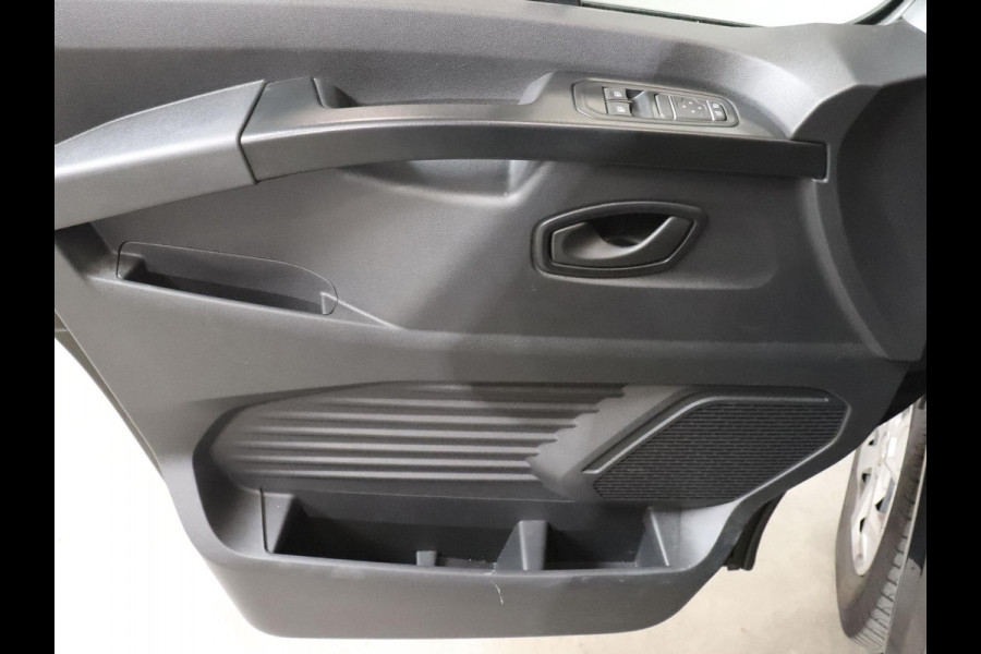 Renault Trafic 2.0 Blue dCi 130PK L2H1 Advance Automaat Airco Bluetooth Camera Cruise PDC Trekhaak