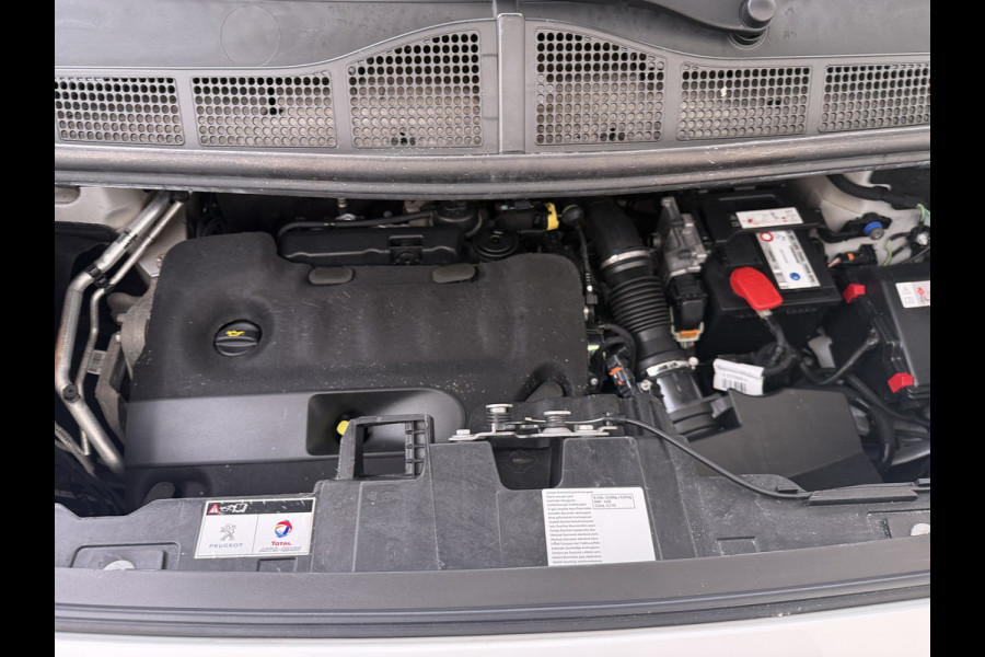 Peugeot Expert 2.0HDI 123PK 3-Persoons Euro 6 Imperiaal 2X Schuifdeur Trekhaak 360°Camera BlindSpot Assistent Apple Carplay Android Auto Cruise Betonplex Vloer Wandbetimmering Regen-Lichtsensor 2.500KG Trekgewicht 1e Eigenaar Origineel Nederlands