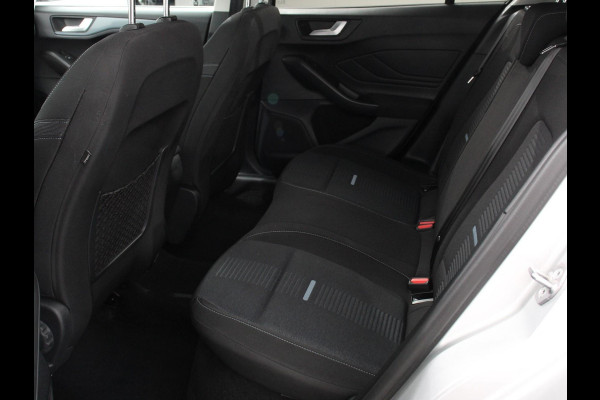 Ford FOCUS Wagon 155pk Hybrid Automaat Active X Navigatie Climate Control Camera Parkeer sensoren B&O Dab Led Lichtmetalen velgen