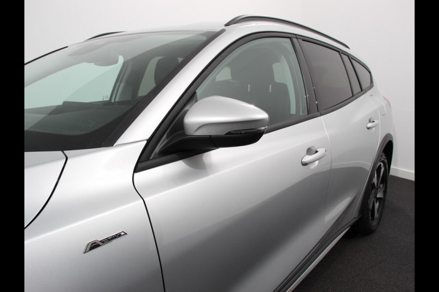 Ford FOCUS Wagon 155pk Hybrid Automaat Active X Navigatie Climate Control Camera Parkeer sensoren B&O Dab Led Lichtmetalen velgen