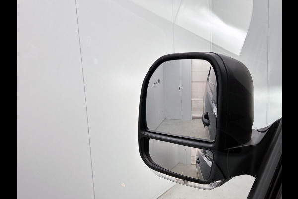 Ford Transit Custom 300 2.0 TDCI L2H1 Trend Nieuw Model Automaat Ford Transit Custom 300 2.0 TDCI L2H1 Trend NM Automaat Airco Navi Cruise PDC Camera