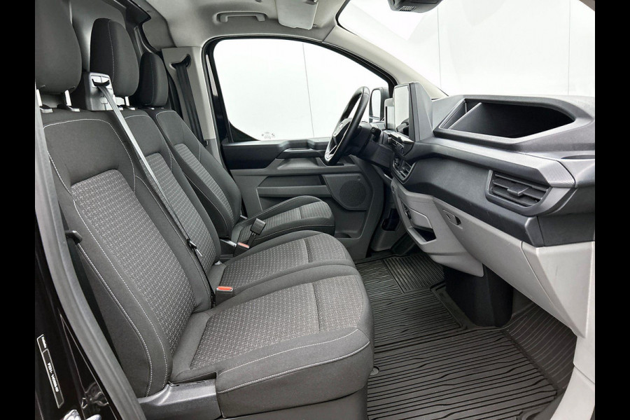 Ford Transit Custom 300 2.0 TDCI L2H1 Trend Nieuw Model Automaat Ford Transit Custom 300 2.0 TDCI L2H1 Trend NM Automaat Airco Navi Cruise PDC Camera