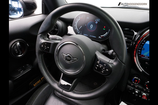 MINI 3-deurs 1.5 Cooper Camden Plus Edition (APPLE CARPLAY,PANORAMADAK,PARKEERSENSOREN,LM-VELGEN,CRUISE,CLIMATE CONTROL,LEDER)