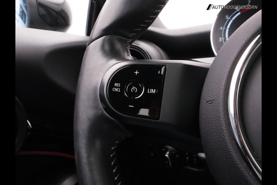 MINI 3-deurs 1.5 Cooper Camden Plus Edition (APPLE CARPLAY,PANORAMADAK,PARKEERSENSOREN,LM-VELGEN,CRUISE,CLIMATE CONTROL,LEDER)