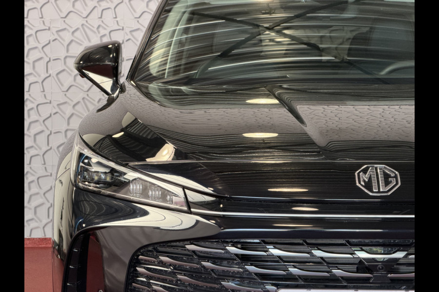 MG MG HS PHEV 1.5 TGDI LUXURY PHEV PLUG-IN HYBRIDE | LEER | 272PK NIEUWE AUTO | >1.000 KM TOTAAL BEREIK | 360° CAMERA | ELEKTRISCHE ACHTERKLEP
