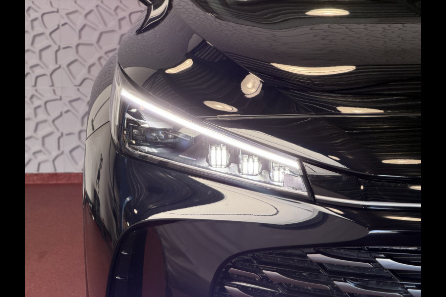 MG MG HS PHEV 1.5 TGDI LUXURY PHEV PLUG-IN HYBRIDE | LEER | 272PK NIEUWE AUTO | >1.000 KM TOTAAL BEREIK | 360° CAMERA | ELEKTRISCHE ACHTERKLEP