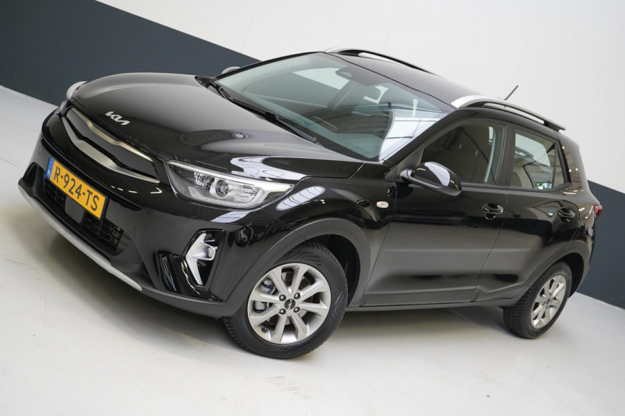 Kia Stonic 1.0 T-GDi 120pk MHEV DynamicLine | Carplay | Trekhaak | All-seasonbanden | Camera | Cruise control