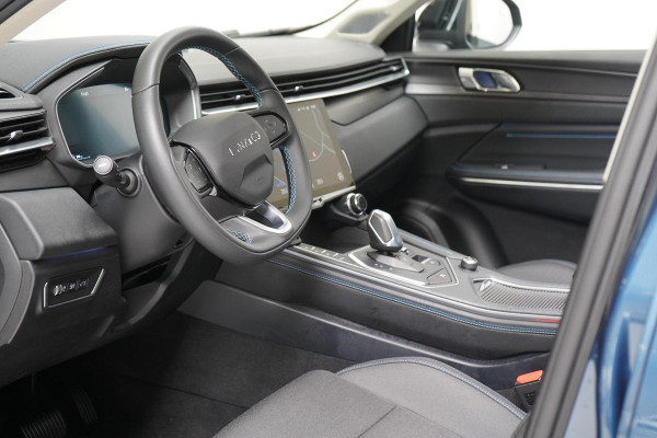 Lynk & Co 01 1.5 | Zwart optiek | 360 camera | Panoramadak | Navigatie | Memory | Apple CarPlay
