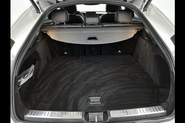 Mercedes-Benz GLC-Coupé 300 4-MATIC AMG | Night pakket | Schuifdak | Treeplanken | Burmester Sound | 360gr Camera | Lederen bekleding | ALL SEASONS banden Inclusief 12 Maanden Garantie.