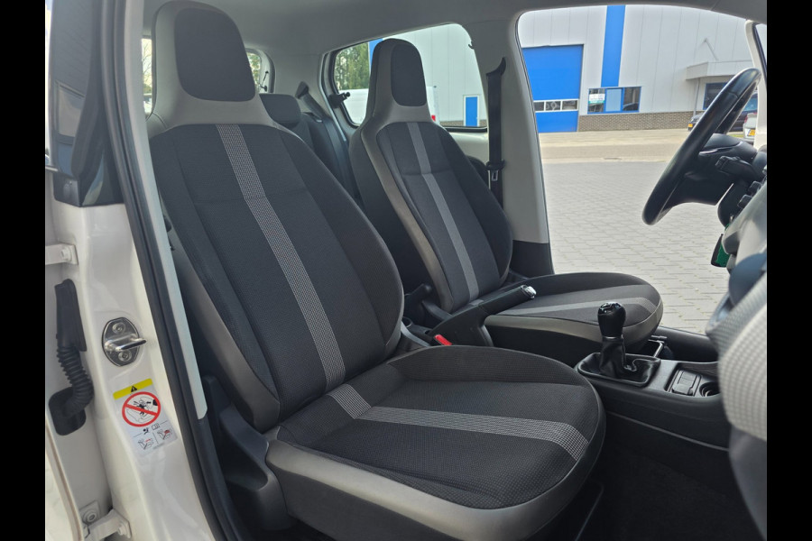 Volkswagen up! 1.0 BMT high up! | PDC | AIRCO | CRUISE