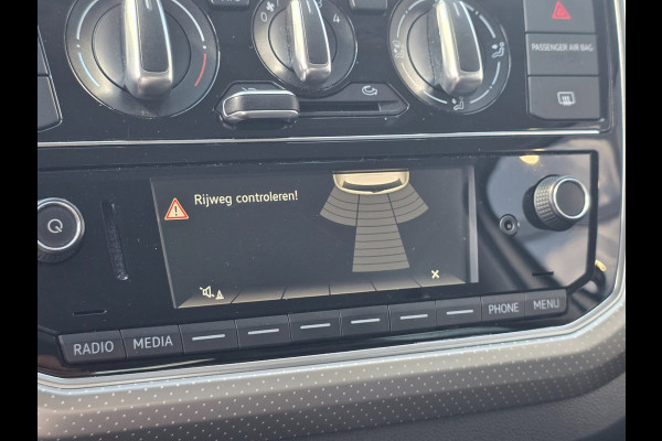 Volkswagen up! 1.0 BMT high up! | PDC | AIRCO | CRUISE