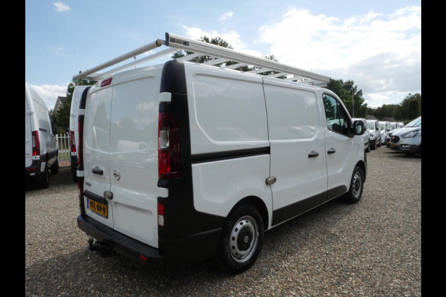 Nissan NV300 2.0 dCi 120PK L1H1 Airco Imperiaal Trekhaak