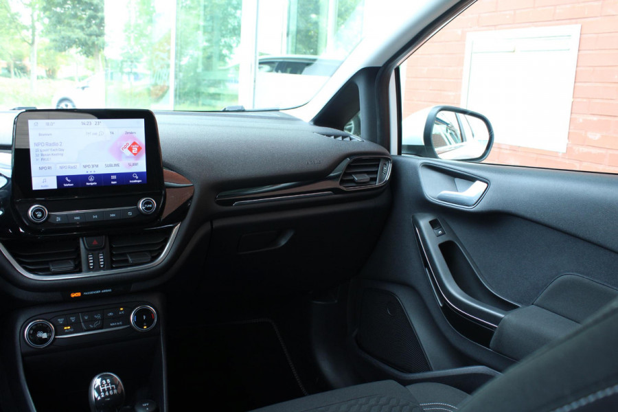 Ford Fiesta 1.0 EcoBoost Hybrid Titanium X | Dealeronderhouden |  Cruise Control | Camera | Climate Control | Key-Less |