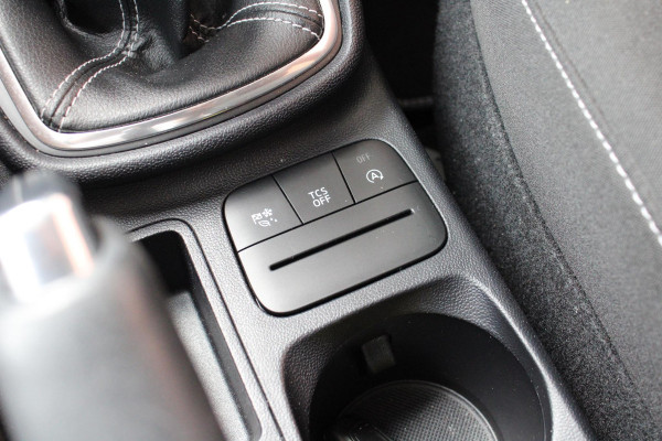 Ford Fiesta 1.0 EcoBoost Hybrid Titanium X | Dealeronderhouden |  Cruise Control | Camera | Climate Control | Key-Less |