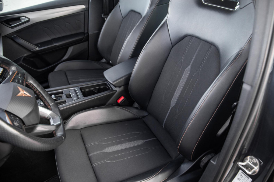 CUPRA Leon 1.4i Plug-In Hybrid SPORTSTOURER / CARPLAY / CAMERA / KUIP STOELEN / PERFECT ONDERHOUDEN