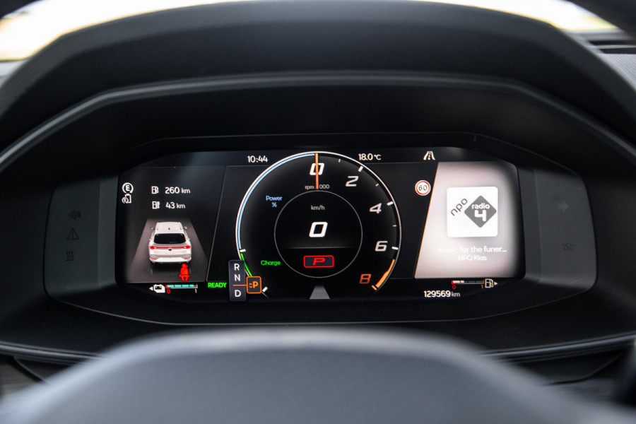CUPRA Leon 1.4i Plug-In Hybrid SPORTSTOURER / CARPLAY / CAMERA / KUIP STOELEN / PERFECT ONDERHOUDEN