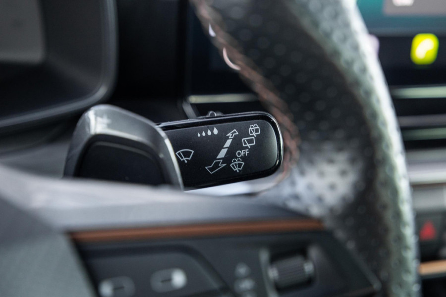 CUPRA Leon 1.4i Plug-In Hybrid SPORTSTOURER / CARPLAY / CAMERA / KUIP STOELEN / PERFECT ONDERHOUDEN
