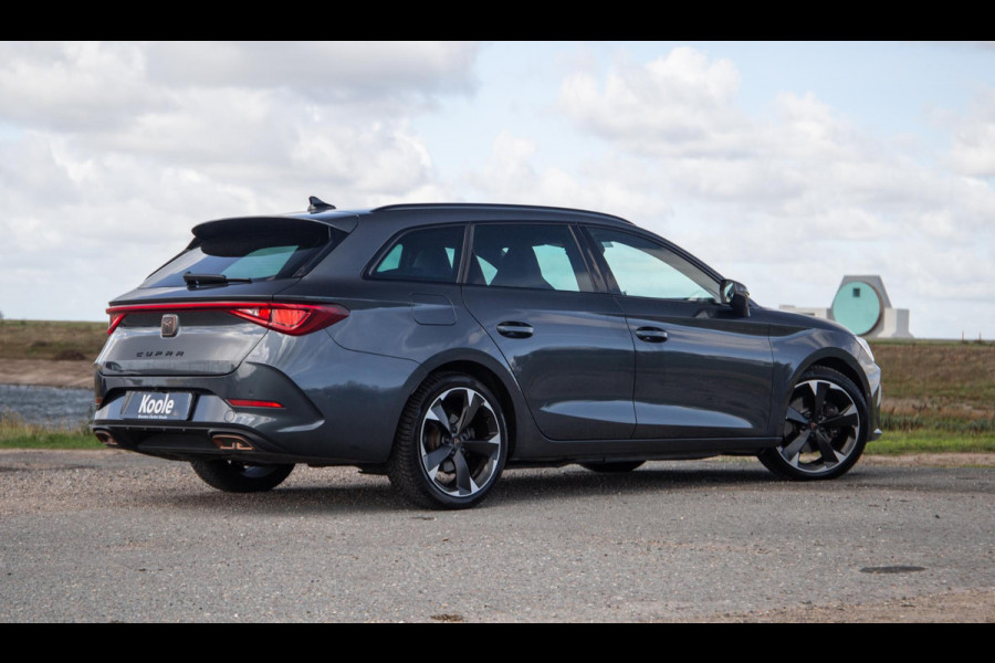 CUPRA Leon 1.4i Plug-In Hybrid SPORTSTOURER / CARPLAY / CAMERA / KUIP STOELEN / PERFECT ONDERHOUDEN