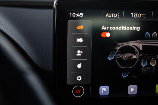 CUPRA Leon 1.4i Plug-In Hybrid SPORTSTOURER / CARPLAY / CAMERA / KUIP STOELEN / PERFECT ONDERHOUDEN