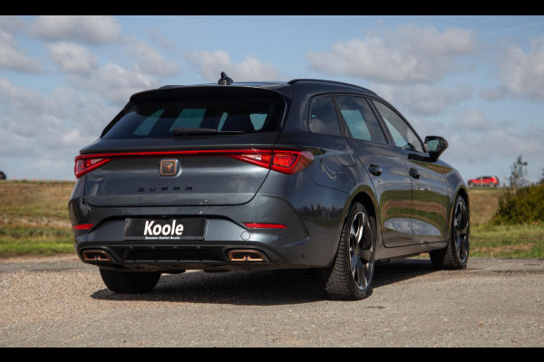 CUPRA Leon 1.4i Plug-In Hybrid SPORTSTOURER / CARPLAY / CAMERA / KUIP STOELEN / PERFECT ONDERHOUDEN