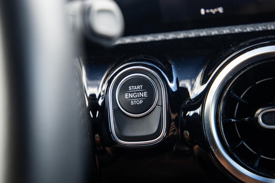 Mercedes-Benz CLA-Klasse Shooting Brake 250e Business Line (PHEV) CARPLAY / STOELVERWARMING / AMBIENT LIGHTING / CAMERA