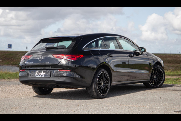 Mercedes-Benz CLA-Klasse Shooting Brake 250e Business Line (PHEV) CARPLAY / STOELVERWARMING / AMBIENT LIGHTING / CAMERA