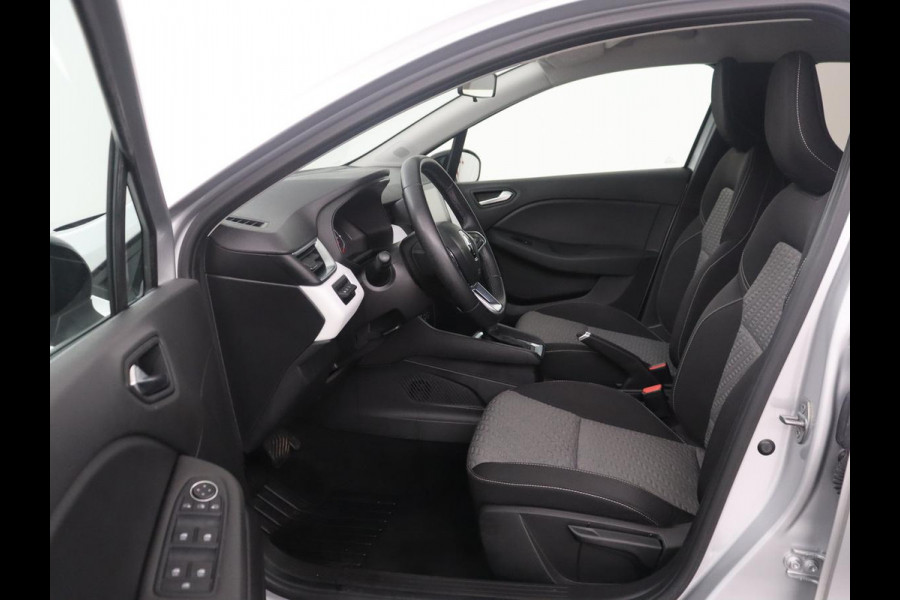 Renault Clio 1.6 E-Tech Full Hybrid 145 esprit Alpine | SOH 93% | Cruise control | Climate control | Park assist | Navigatie | Bluetooth | Full LED