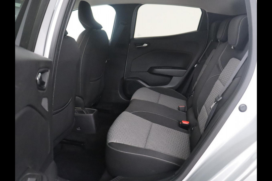 Renault Clio 1.6 E-Tech Full Hybrid 145 esprit Alpine | SOH 93% | Cruise control | Climate control | Park assist | Navigatie | Bluetooth | Full LED
