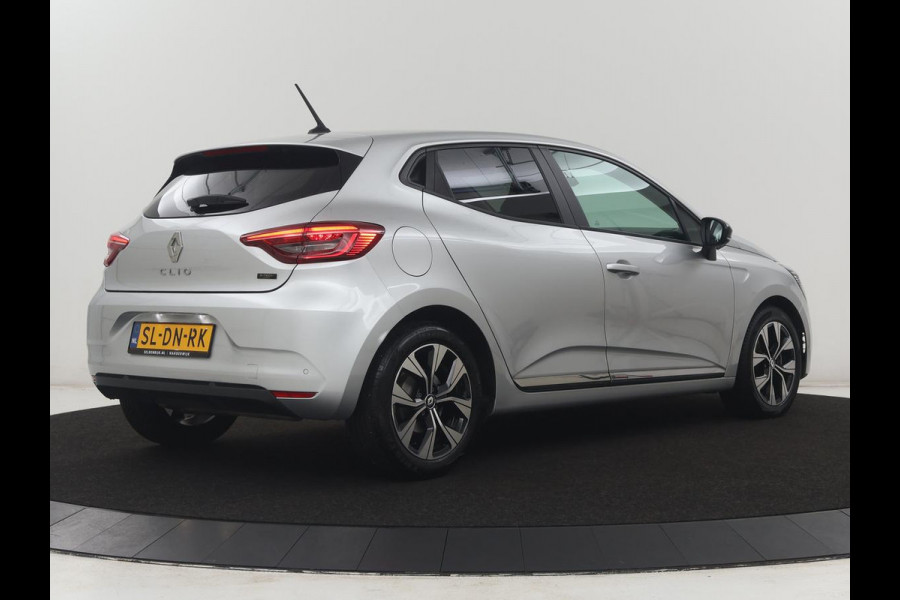 Renault Clio 1.6 E-Tech Full Hybrid 145 esprit Alpine | SOH 93% | Cruise control | Climate control | Park assist | Navigatie | Bluetooth | Full LED