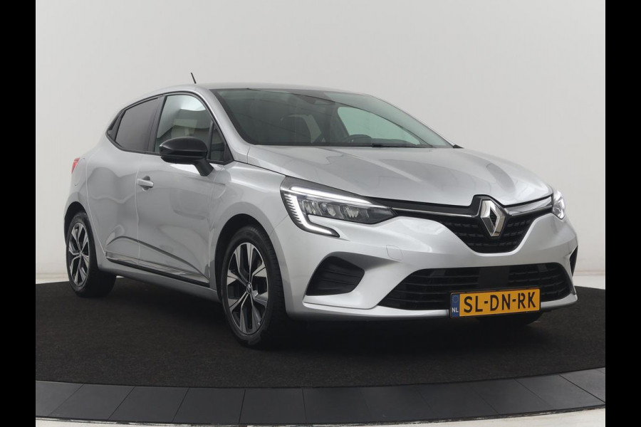 Renault Clio 1.6 E-Tech Full Hybrid 145 esprit Alpine | SOH 93% | Cruise control | Climate control | Park assist | Navigatie | Bluetooth | Full LED