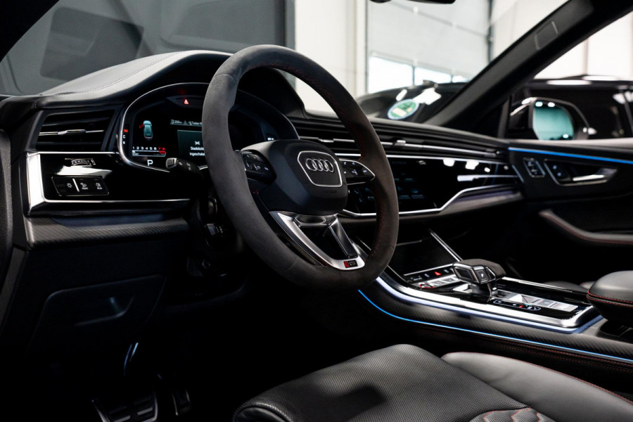 Audi RS Q8 4.0 TFSI quattro *Bang & Olufsen / Panorama / AWD-besturing / Keramisch / RS-Sportuitlaat / Standverwarming / Soft-Close*