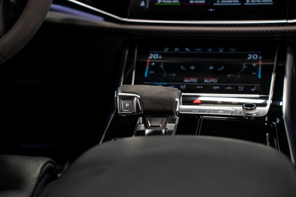 Audi RS Q8 4.0 TFSI quattro *Bang & Olufsen / Panorama / AWD-besturing / Keramisch / RS-Sportuitlaat / Standverwarming / Soft-Close*