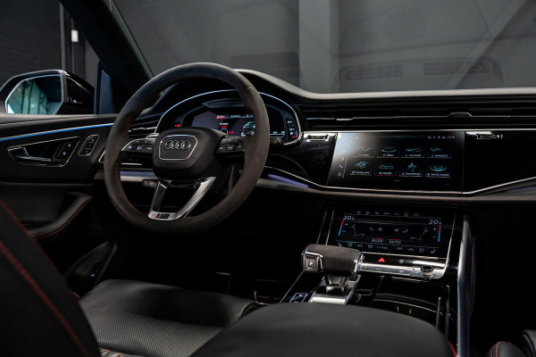 Audi RS Q8 4.0 TFSI quattro *Bang & Olufsen / Panorama / AWD-besturing / Keramisch / RS-Sportuitlaat / Standverwarming / Soft-Close*