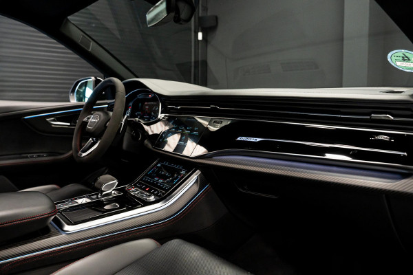 Audi RS Q8 4.0 TFSI quattro *Bang & Olufsen / Panorama / AWD-besturing / Keramisch / RS-Sportuitlaat / Standverwarming / Soft-Close*