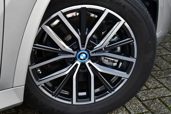 BMW X1 xDrive25e M-Sport Pano Trekh ACC 360 H/K HUD Massage E-zetels