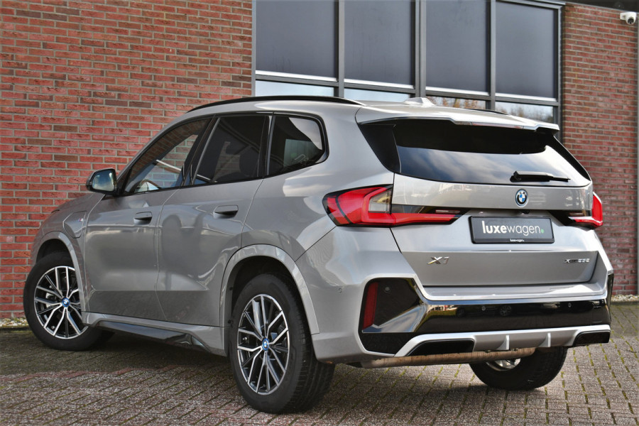 BMW X1 xDrive25e M-Sport Pano Trekh ACC 360 H/K HUD Massage E-zetels