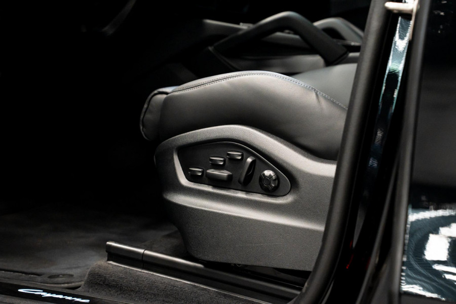 Porsche Cayenne Coupé 3.0 E-Hybrid Black Edition *BOSE / Panorama / Sport-Chrono / HUD / Keyless / Soft-close*